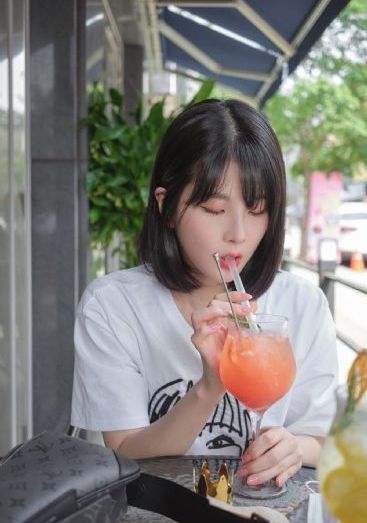 可疑的美容院_免费观看字幕